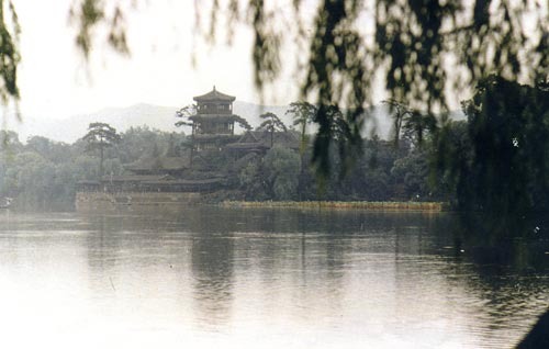 Chengde, Pavillon de la brume et de la pluie - Photo Bruno Ducol, 1990